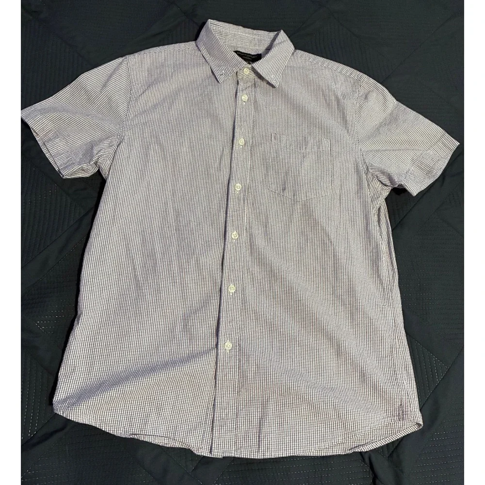 Banana Republic Mens Standard Fit Short Sleeve Button Down Shirt Red Blue Check